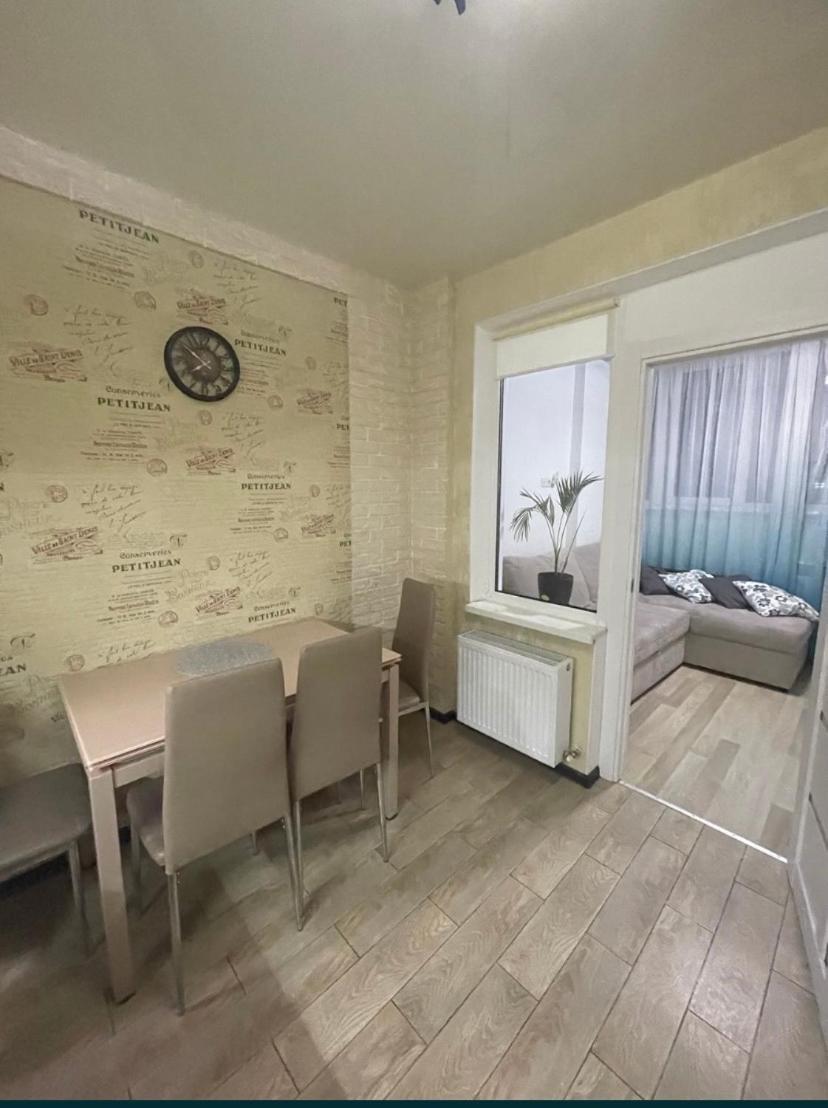 New Studio Apartment Одеса Екстер'єр фото